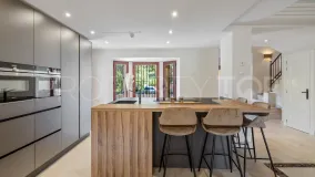 Villa with 5 bedrooms for sale in La Alzambra