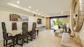 Comprar apartamento planta baja con 2 dormitorios en Malibu