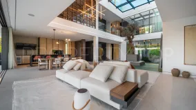 Villa a la venta en Marbella Golden Mile con 5 dormitorios