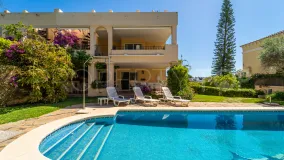 5 bedrooms semi detached house in Guadalmina Alta for sale
