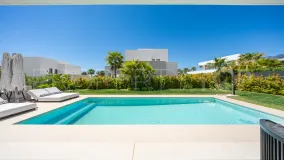 For sale La Finca de Marbella villa with 5 bedrooms
