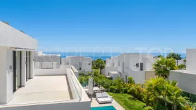 For sale La Finca de Marbella villa with 5 bedrooms