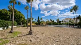 Plot for sale in Guadalmina Baja