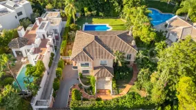 Se vende villa en Atalaya de Rio Verde con 5 dormitorios
