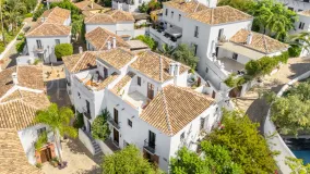 Se vende adosado en Lomas Pueblo de 2 dormitorios