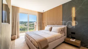 For sale 3 bedrooms town house in Monte Halcones