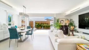 2 bedrooms penthouse in Las Cañas Beach for sale