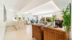 For sale 2 bedrooms penthouse in Las Cañas Beach