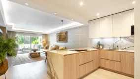 Ground floor apartment for sale in Puente Romano II with 2 bedrooms
