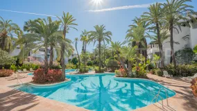 Ground floor apartment for sale in Puente Romano II with 2 bedrooms
