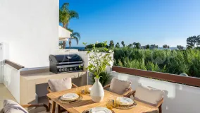 Apartamento en venta en Los Monteros Palm Beach con 3 dormitorios