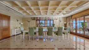 Buy villa in Sierra Blanca with 7 bedrooms