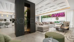 Villa en venta con 4 dormitorios en Marina Puente Romano