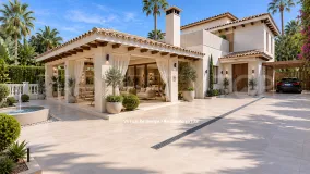 Villa for sale in Las Brisas