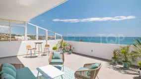 For sale penthouse with 3 bedrooms in Estepona