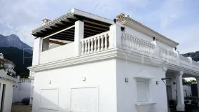 For sale 6 bedrooms villa in Xarblanca