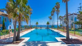 Se vende apartamento planta baja con 2 dormitorios en La Perla de la Bahía