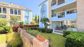 Se vende apartamento planta baja con 2 dormitorios en La Perla de la Bahía