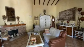 Benahavis, casa de 2 dormitorios en venta