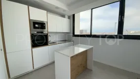 Comprar apartamento de 2 dormitorios en Estepona