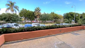 Estepona, local comercial en venta