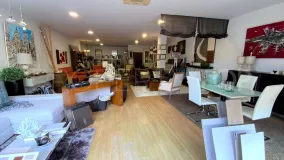Estepona, local comercial en venta