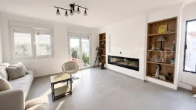 Comprar chalet en Alcorrín