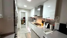 Playas del Duque, apartamento de 3 dormitorios en venta