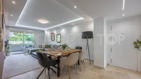 Apartamento en venta de 3 dormitorios en Guadalmina Alta