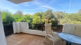 Se vende apartamento en Puerto La Duquesa de 2 dormitorios