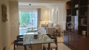 Apartamento a la venta en Montebello Hills