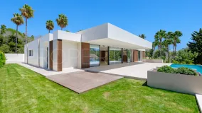 Zona F, villa de 4 dormitorios en venta
