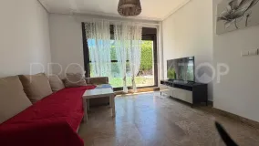 Apartamento planta baja en venta con 1 dormitorio en Selwo