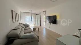 Ático con 5 dormitorios a la venta en Estepona Centro