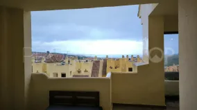 Se vende apartamento en Duquesa Village con 2 dormitorios