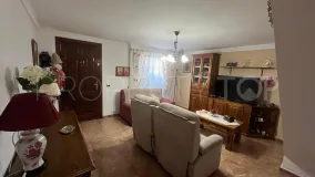 Adosado en venta de 2 dormitorios en Estepona Puerto