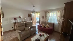 Adosado en venta de 2 dormitorios en Estepona Puerto
