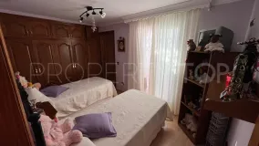 Adosado en venta de 2 dormitorios en Estepona Puerto