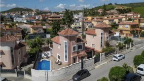 For sale 4 bedrooms villa in Sabinillas