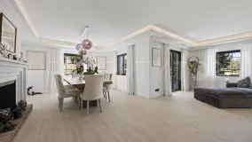 Villa en venta con 5 dormitorios en Guadalmina Alta