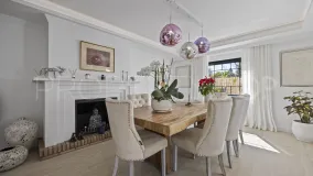 Villa en venta con 5 dormitorios en Guadalmina Alta