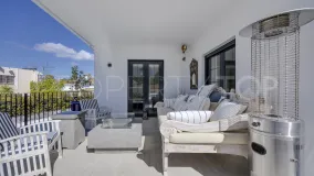 Villa en venta con 5 dormitorios en Guadalmina Alta