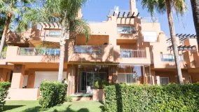 Se vende apartamento planta baja en Alminar de Marbella