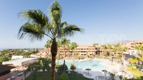 For sale apartment in Estepona