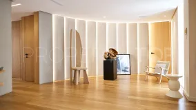 For sale Nueva Andalucia office with 6 bedrooms
