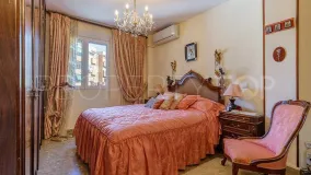 Pedregalejo, apartamento de 5 dormitorios en venta