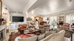 For sale villa with 3 bedrooms in Guadalmina Alta