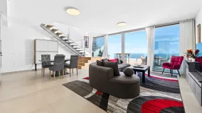 Se vende atico duplex en Benalmadena Costa con 3 dormitorios