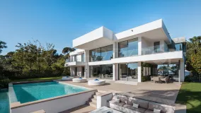 Villa in El Madroñal for sale