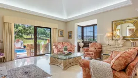Se vende villa en La Cala Golf Resort de 4 dormitorios